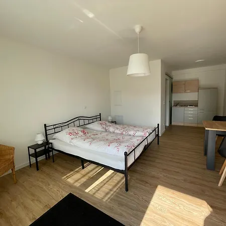 Apartment Gaestezimmer Im Weingut Kissel Gundheim